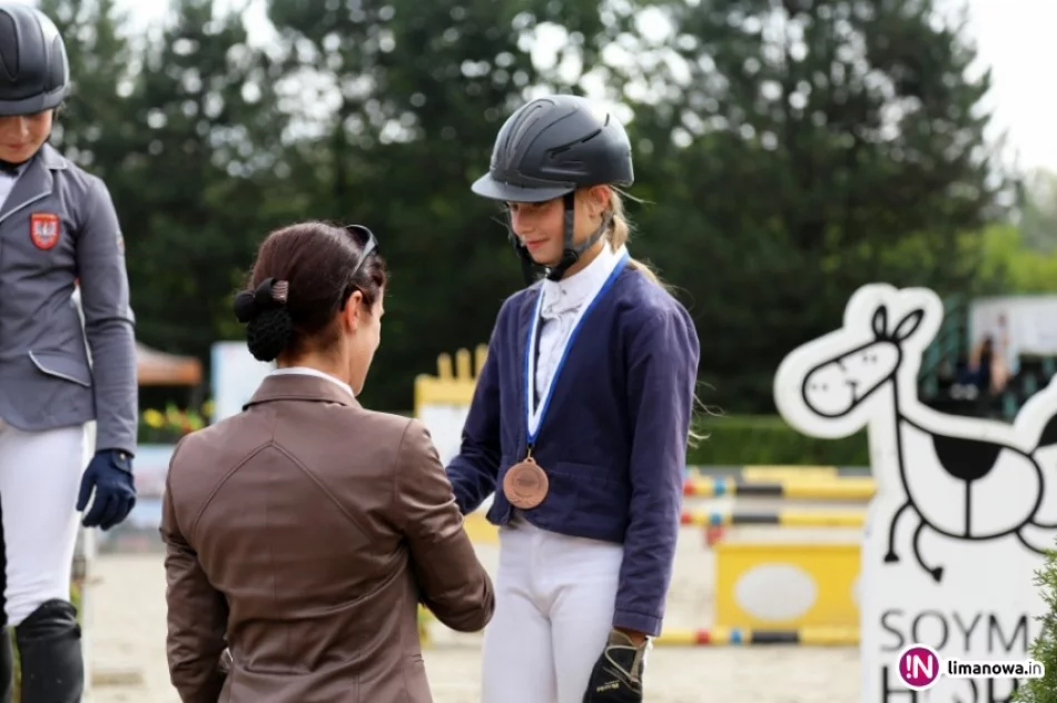 Zdolna amazonka nagrodzona - zdjęcie 4