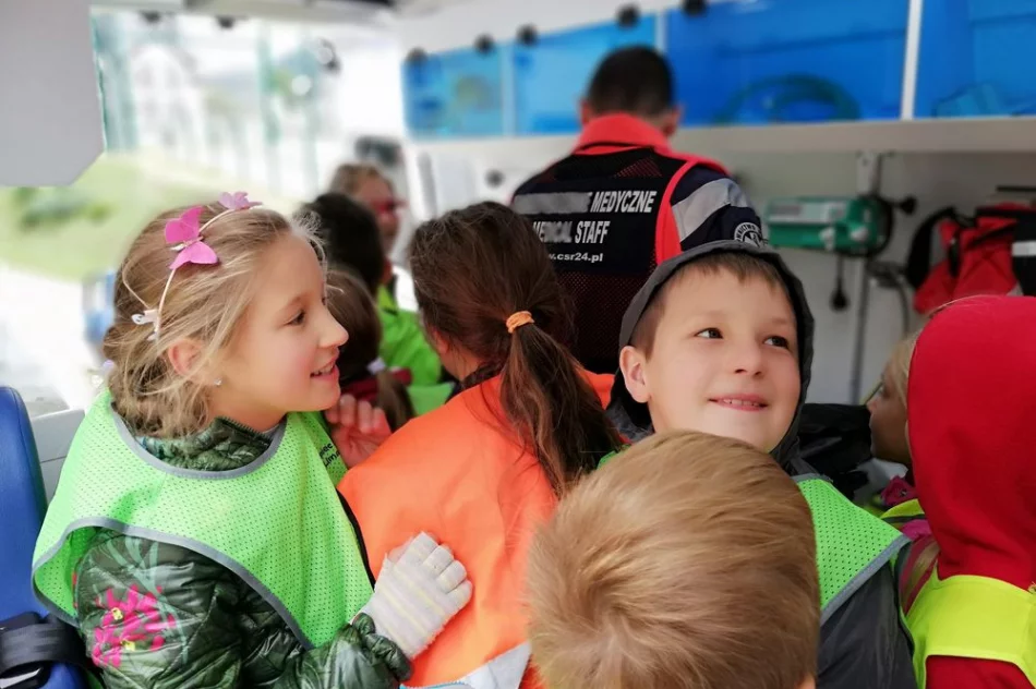 Ratownicy szkolili uczniów z pierwszej pomocy - zdjęcie 3
