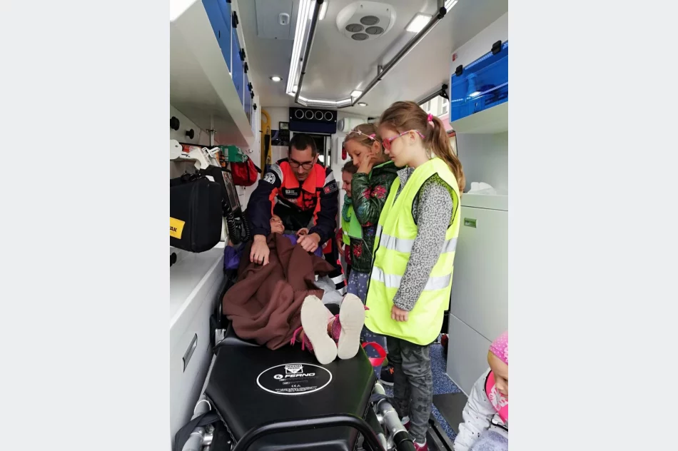 Ratownicy szkolili uczniów z pierwszej pomocy - zdjęcie 5