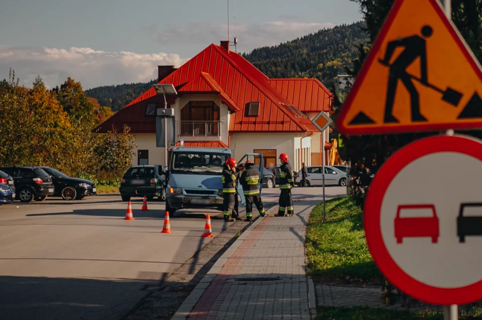 32-latek wbiegł przed dostawczy samochód. Ratował 3-letnią dziewczynkę, która wtargnęła na jezdnię - zdjęcie 3