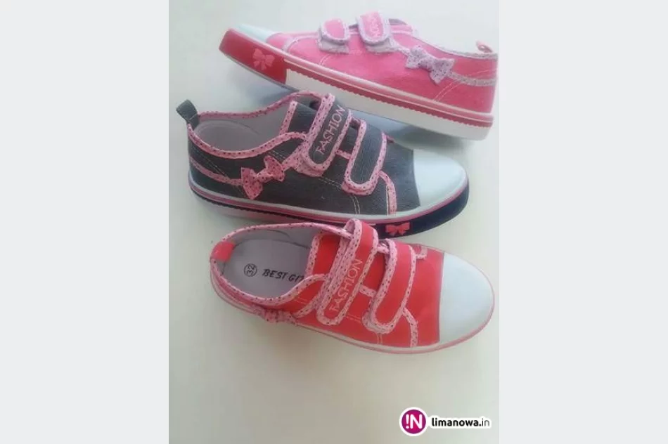 Dla klientów sklepu Venus -10% na obuwie szkolne - zdjęcie 2