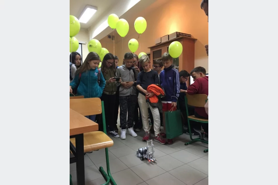 Uczniowie z Mordarki i Kaniny na Małopolskiej Nocy Naukowców 2018 - zdjęcie 9