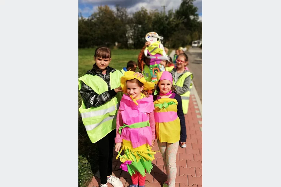 Happening „Odblaskowa Szkoła – to My"  w SP Mordarka - zdjęcie 4