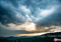 Drugi stopień zagrożenia: intensywne opady deszczu oraz ostrzeżenie hydrologiczne - zdjęcie główne