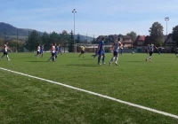 Limanovia - Unia: wielkie emocje i pięć goli w meczu na szczycie. - zdjęcie główne