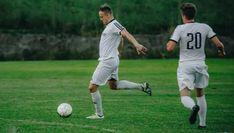 Gol Tabora na wagę trzech punktów w ważnym spotkaniu - zdjęcie 1