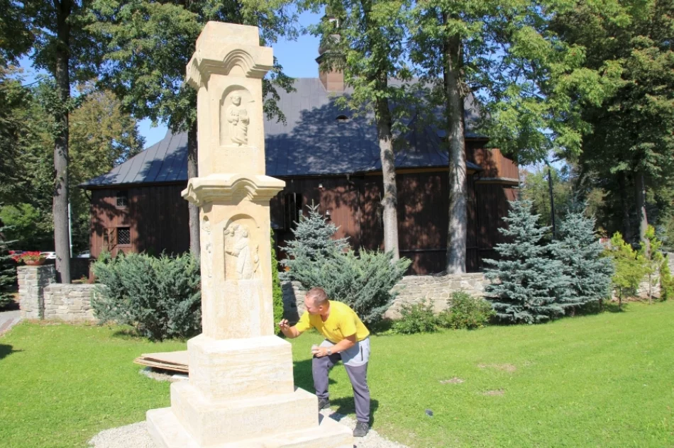 Kapliczka w nowej lokalizacji odzyskała dawny blask - zdjęcie 3