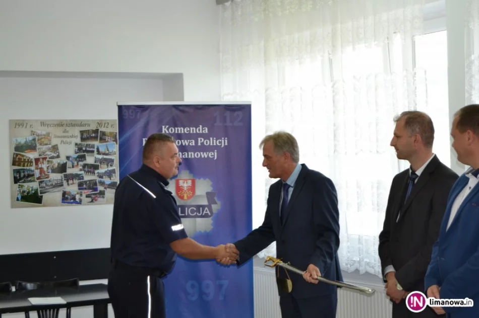 Po 27 latach pożegnał się z mundurem. Nowy naczelnik przyszedł z CBŚP - zdjęcie 2