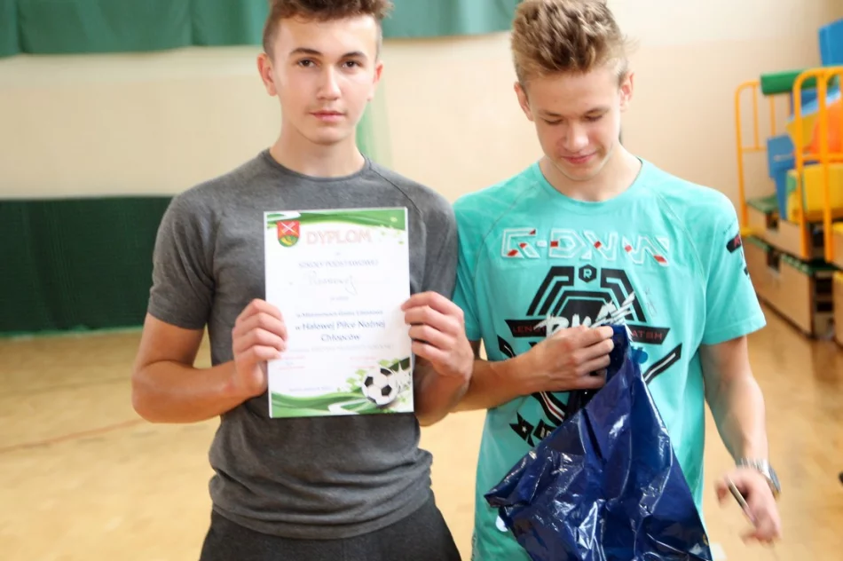 Chłopcy z Mordarki najlepsi w halowej piłce nożnej - zdjęcie 12