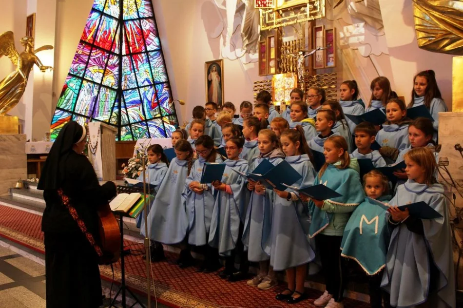 Odblaskowy różaniec w Pasierbcu - zdjęcie 2