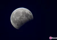 Częściowe zaćmienie Księżyca (zdjęcia i wideo) - zdjęcie główne