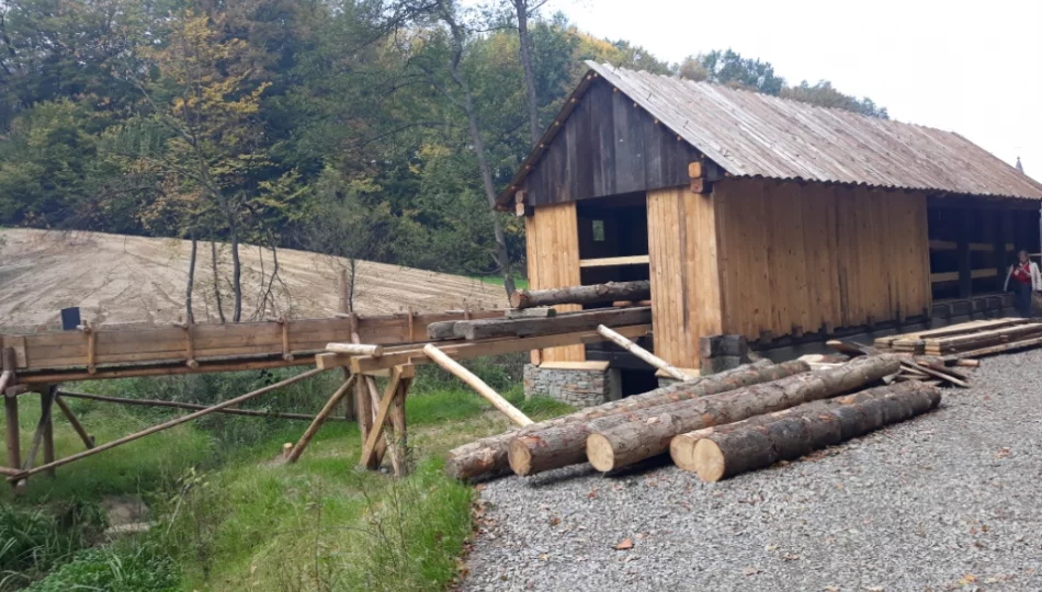 Akcenty z Limanowszczyzny w sądeckim skansenie - zdjęcie 1