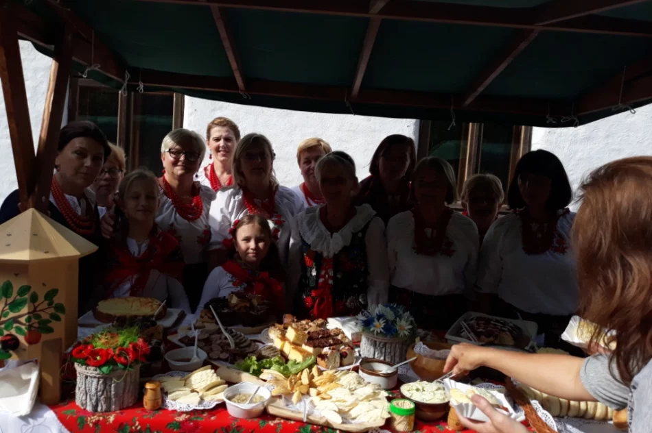 Akcenty z Limanowszczyzny w sądeckim skansenie - zdjęcie 5