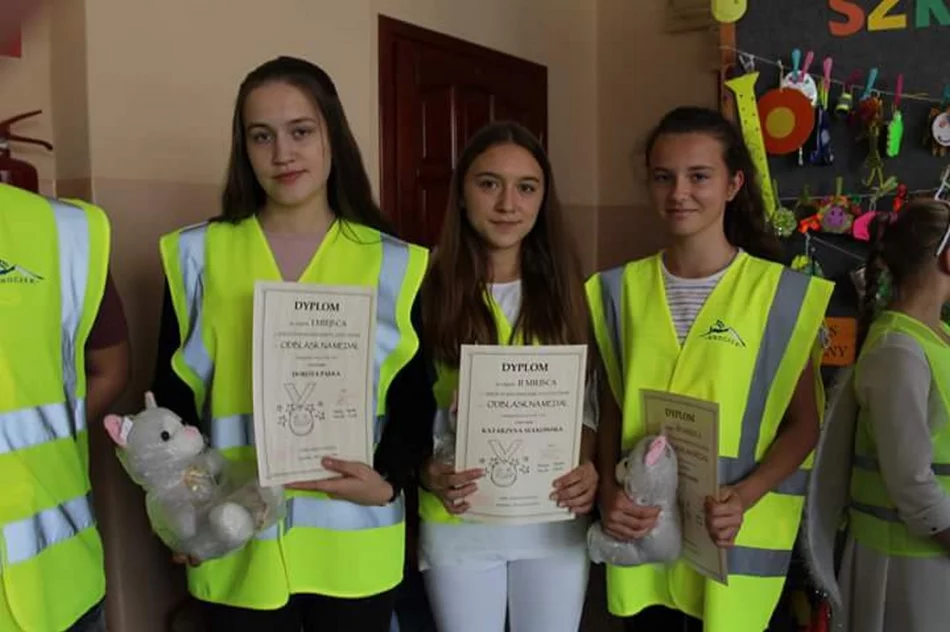 „Bezpieczny i słodki dzień” w Szkole Podstawowej w Pasierbcu - zdjęcie 10