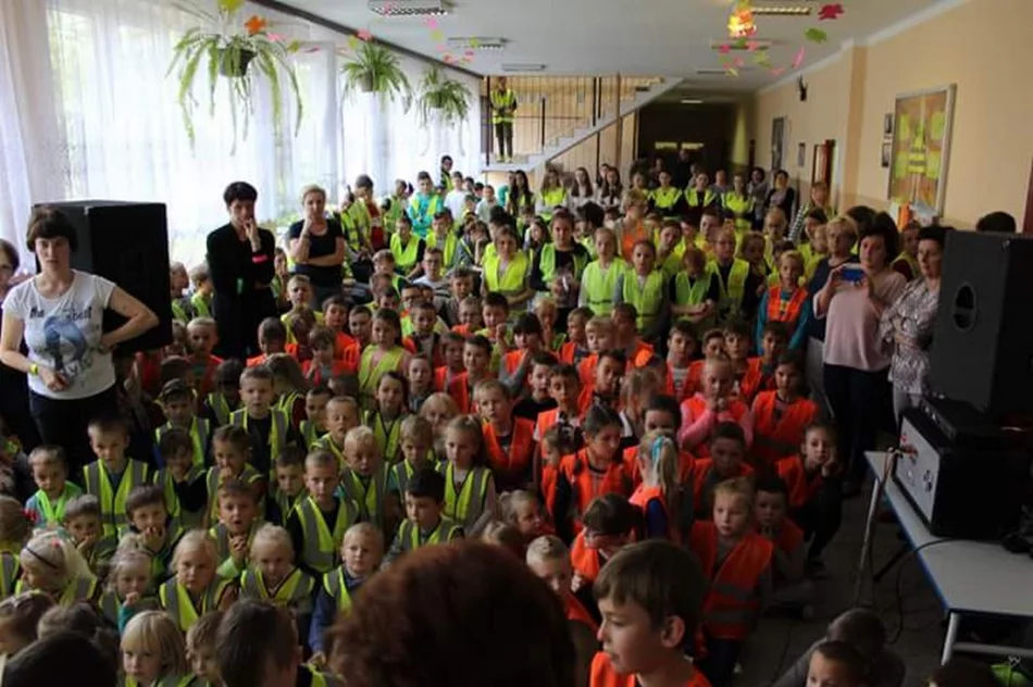 „Bezpieczny i słodki dzień” w Szkole Podstawowej w Pasierbcu - zdjęcie 12