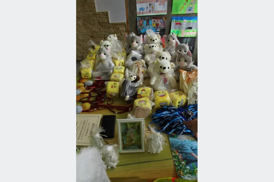 „Bezpieczny i słodki dzień” w Szkole Podstawowej w Pasierbcu - zdjęcie 18