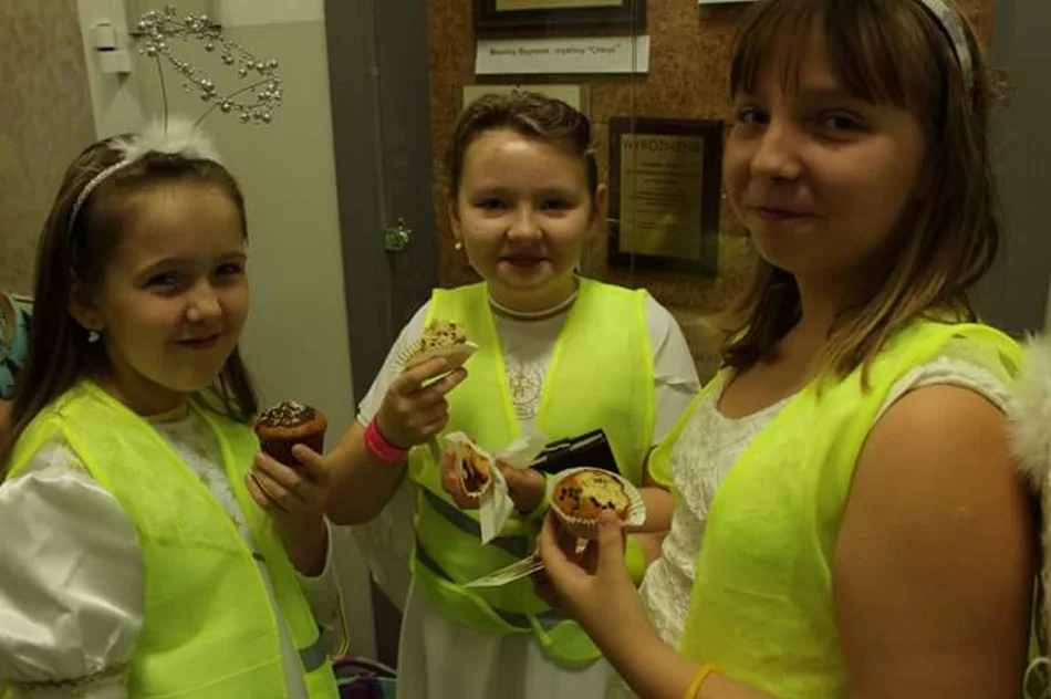 „Bezpieczny i słodki dzień” w Szkole Podstawowej w Pasierbcu - zdjęcie 20