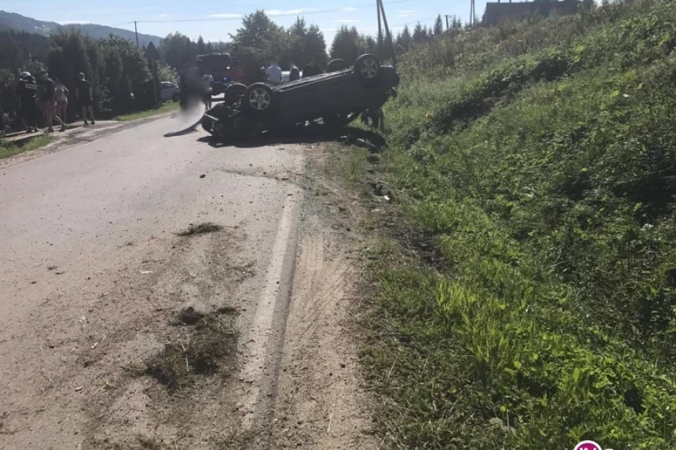 Dachowanie Peugeota. Do szpitala zabrano dziecko - zdjęcie 4