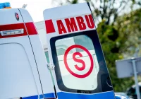 Ziemia osunęła się na mężczyznę w wykopie. Jego życia nie udało się uratować - zdjęcie główne