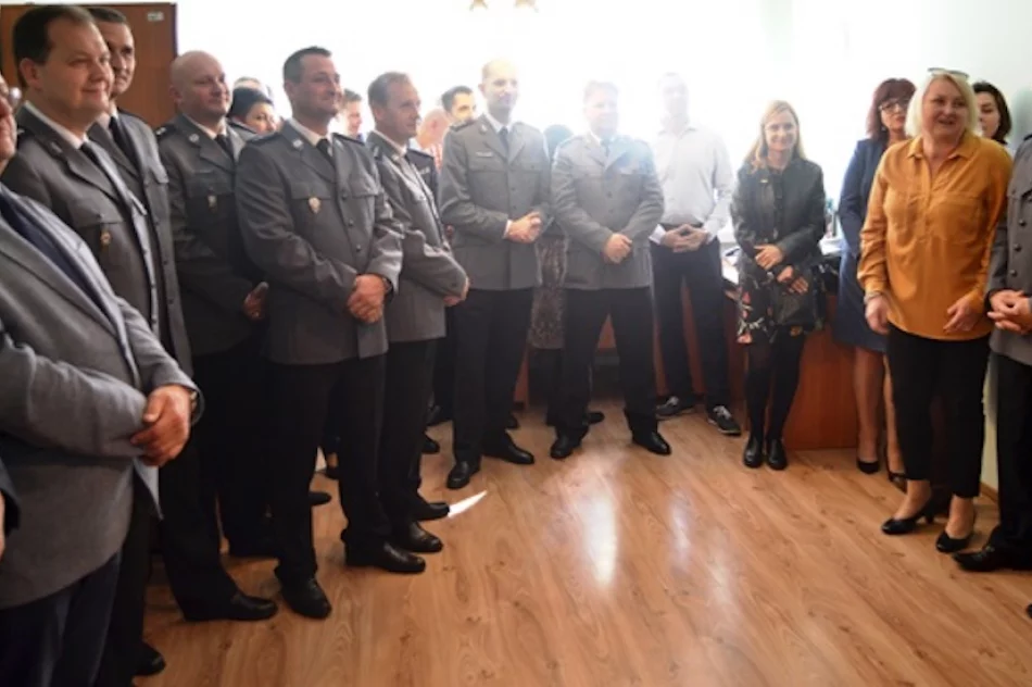 Uroczyste pożegnanie byłej komendant - zdjęcie 5