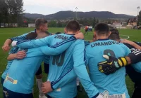 Piłkarski weekend. Limanovia o utrzymanie lidera powalczy z beniaminkiem. - zdjęcie główne