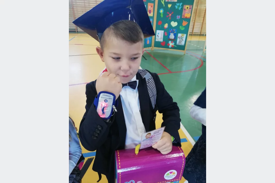 „Ślubowanie pierwszaków” w SP Mordarka z odblaskami w roli głównej - zdjęcie 15