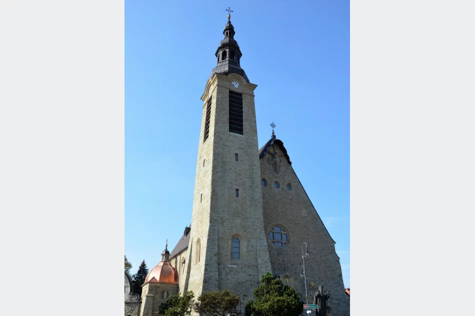 100-lecie poświęcenia Limanowskiego Kościoła Bazyliki Mniejszej pw. Matki Boskiej Bolesnej 28 października 2018 r. godz. 12.00 - zdjęcie 4