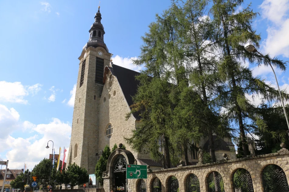 100-lecie poświęcenia Limanowskiego Kościoła Bazyliki Mniejszej pw. Matki Boskiej Bolesnej 28 października 2018 r. godz. 12.00 - zdjęcie 7