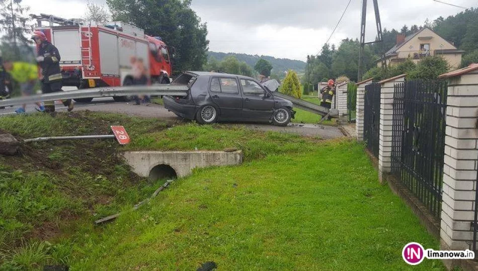 Bariera przebiła samochód na wylot. Kierowca trafił do szpitala - zdjęcie 1