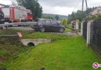 Bariera przebiła samochód na wylot. Kierowca trafił do szpitala - zdjęcie główne