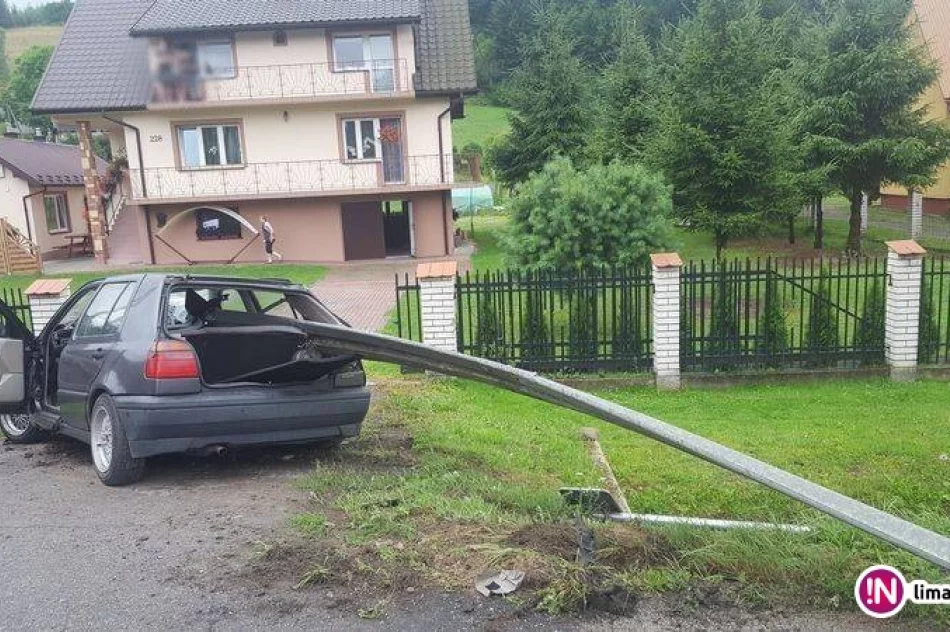 Bariera przebiła samochód na wylot. Kierowca trafił do szpitala - zdjęcie 4