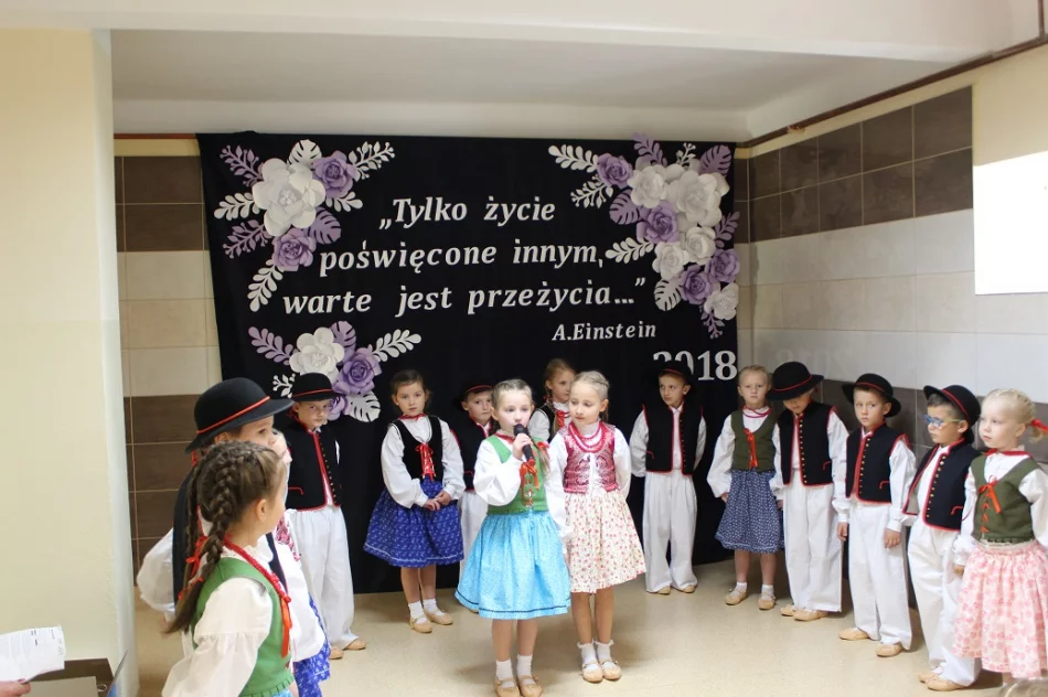 Dzień Edukacji Narodowej w Miejskim Przedszkolu Nr 2 w Limanowej - zdjęcie 8