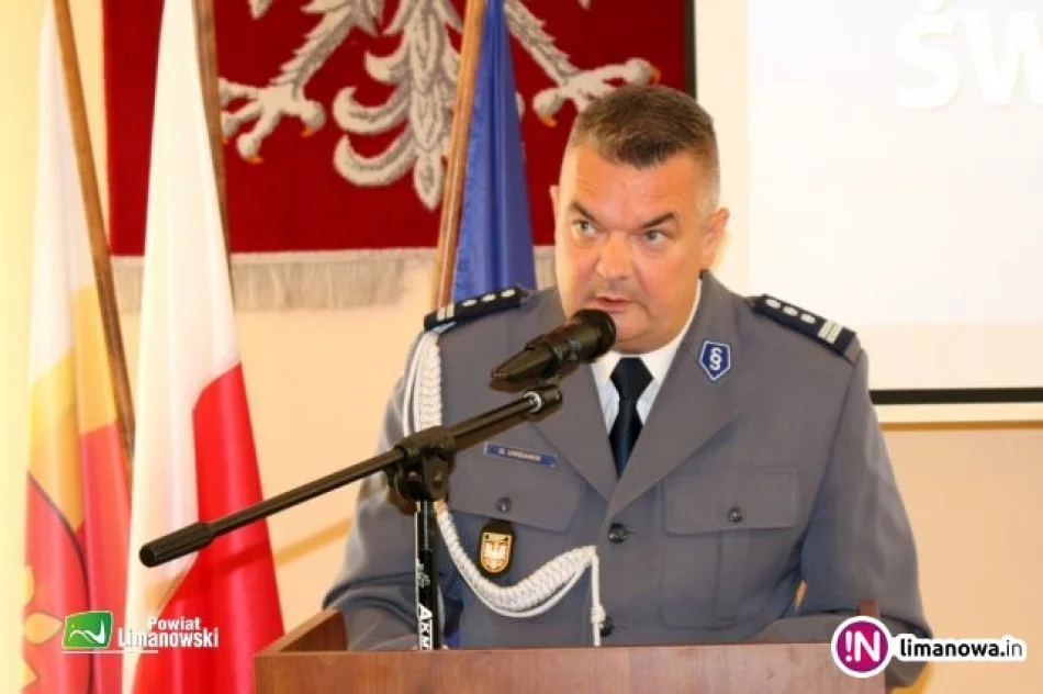 Doroczne święto policji okazją do odznaczeń i awansów - zdjęcie 4