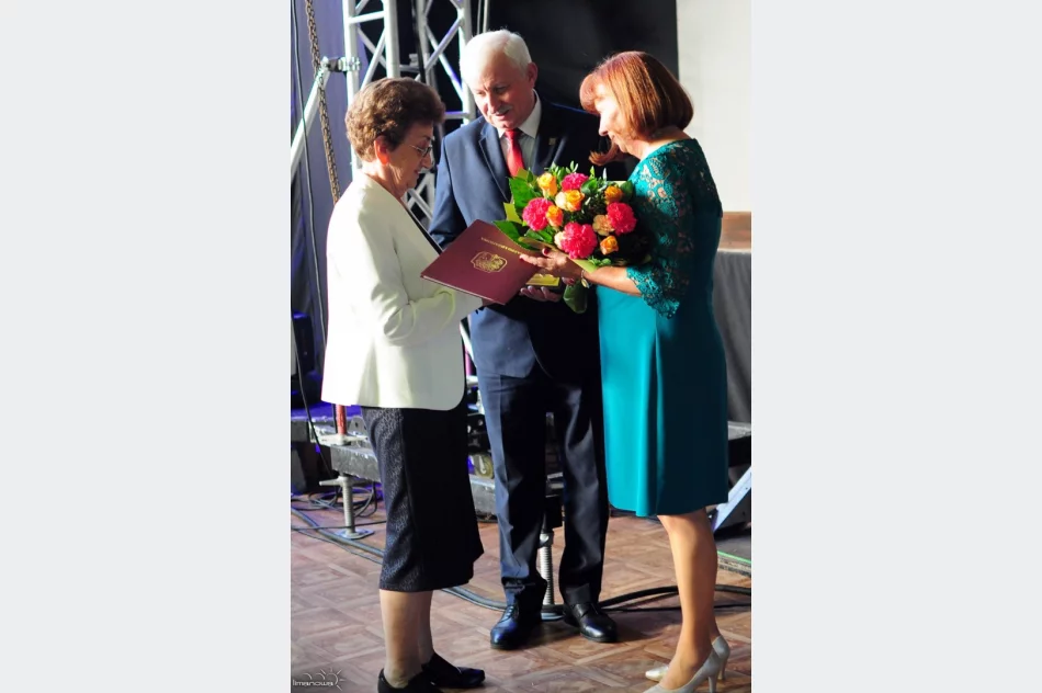 Wręczono odznaczenia miejskie - zdjęcie 9