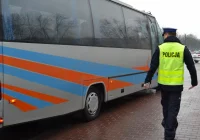 Kontrolowali autobusy i ciężarówki,  ujawnili 20 wykroczeń - zdjęcie główne