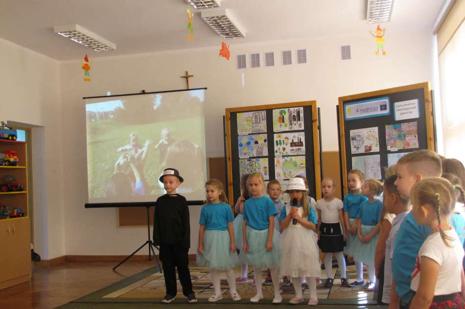 PRZEKAZANIE OCZYSZCZACZY POWIETRZA W MIEJSKICH PLACÓWKACH PRZEDSZKOLNYCH. - zdjęcie 2