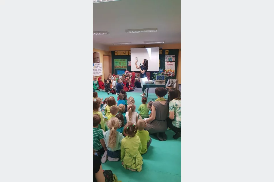 PRZEKAZANIE OCZYSZCZACZY POWIETRZA W MIEJSKICH PLACÓWKACH PRZEDSZKOLNYCH. - zdjęcie 12