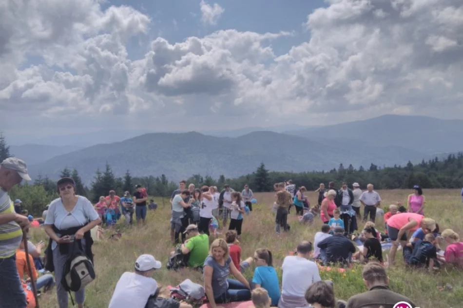 Turyści zdobyli kolejną 'beskidzką wyspę' - Jasień - zdjęcie 2