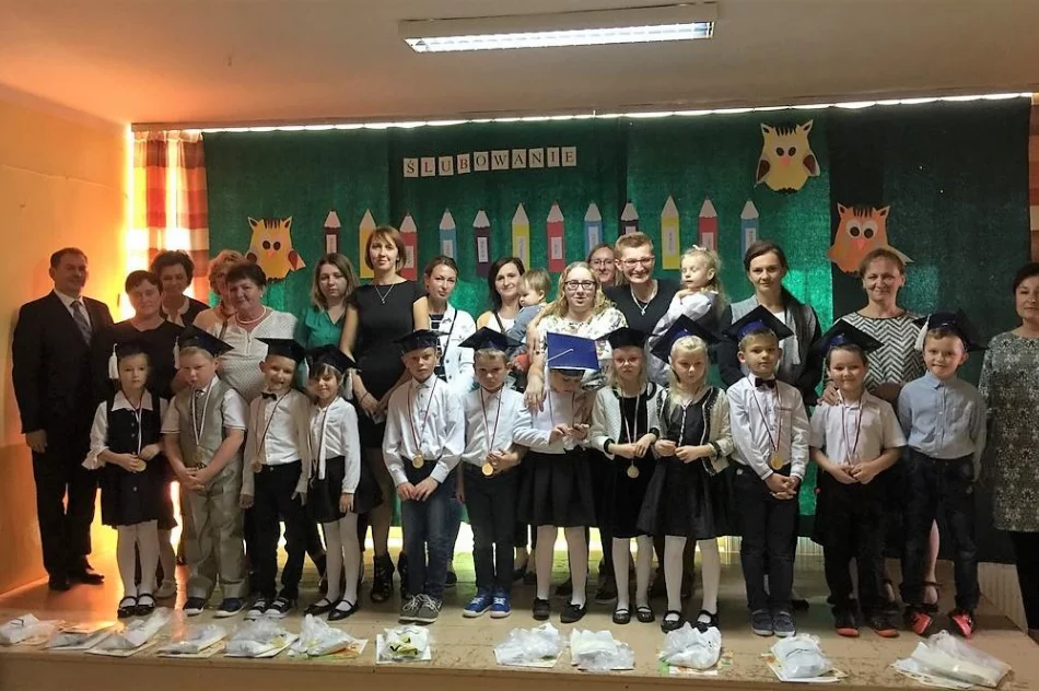 Pasowanie na uczniów w Szkole Podstawowej w Kaninie - zdjęcie 3