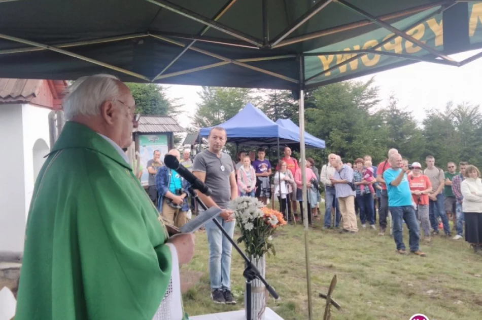 Turyści zdobyli kolejną 'beskidzką wyspę' - Jasień - zdjęcie 3