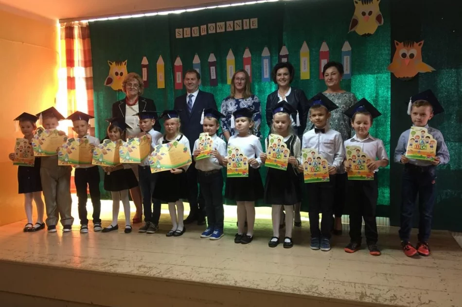 Pasowanie na uczniów w Szkole Podstawowej w Kaninie - zdjęcie 6