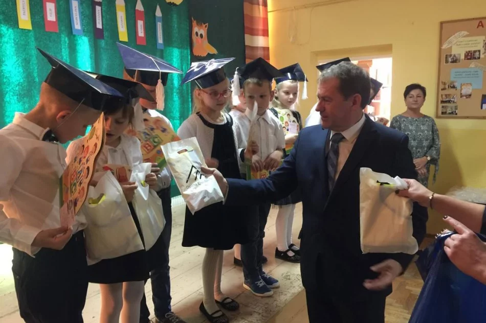 Pasowanie na uczniów w Szkole Podstawowej w Kaninie - zdjęcie 11
