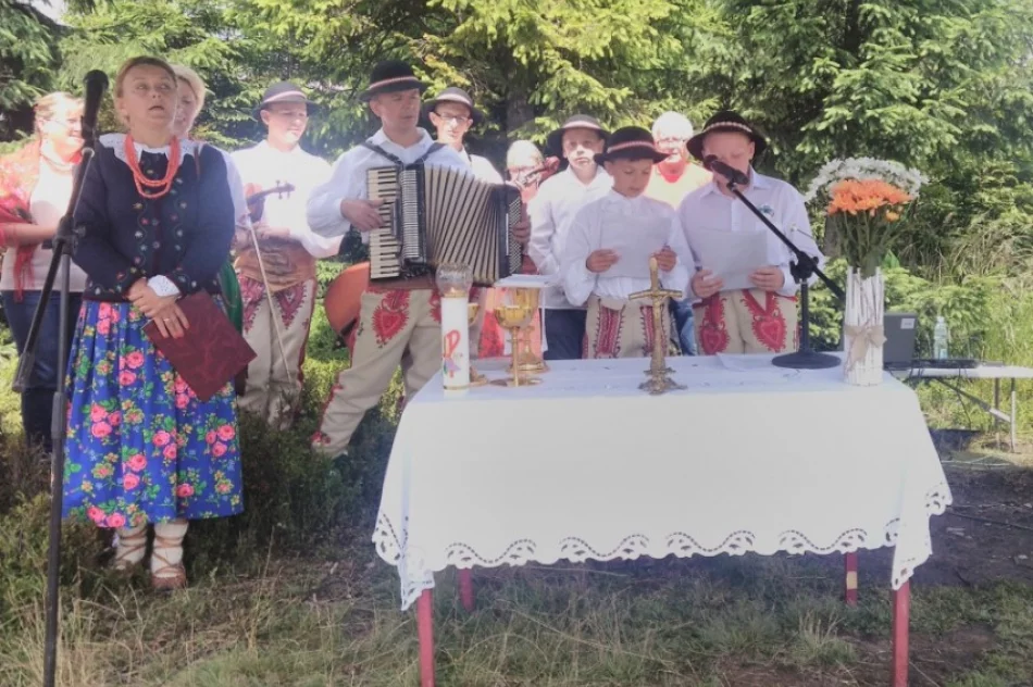 Turyści zdobyli kolejną 'beskidzką wyspę' - Jasień - zdjęcie 4