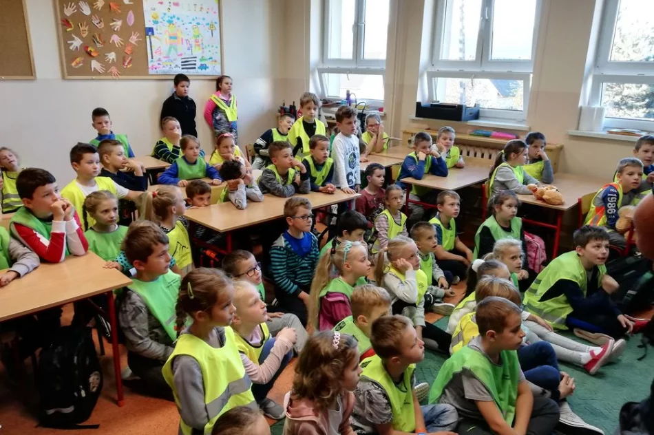 Uczniowie SP Mordarka spotkali się z Grupą Podhalańską GOPR - zdjęcie 4