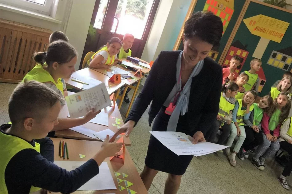 Konkurs wiedzy o bezpieczeństwie w ruchu drogowym w SP Mordarka - zdjęcie 20