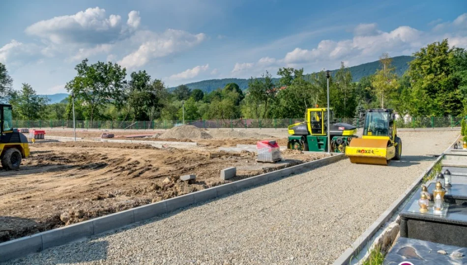 Trwa rozbudowa cmentarza komunalnego - zdjęcie 1