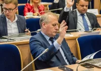 PiS z większością w sejmiku. Grzegorz Biedroń w Zarządzie Województwa? - zdjęcie główne