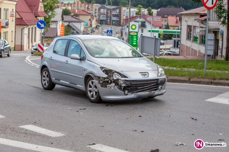 Jeden z motocyklistów wymusił pierwszeństwo, drugiemu zajechano drogę - zdjęcie 2