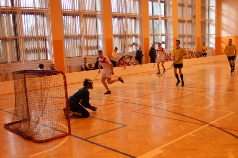 Mistrzostwa gminy Limanowa w unihokeju dziewcząt i chłopców - zdjęcie 13