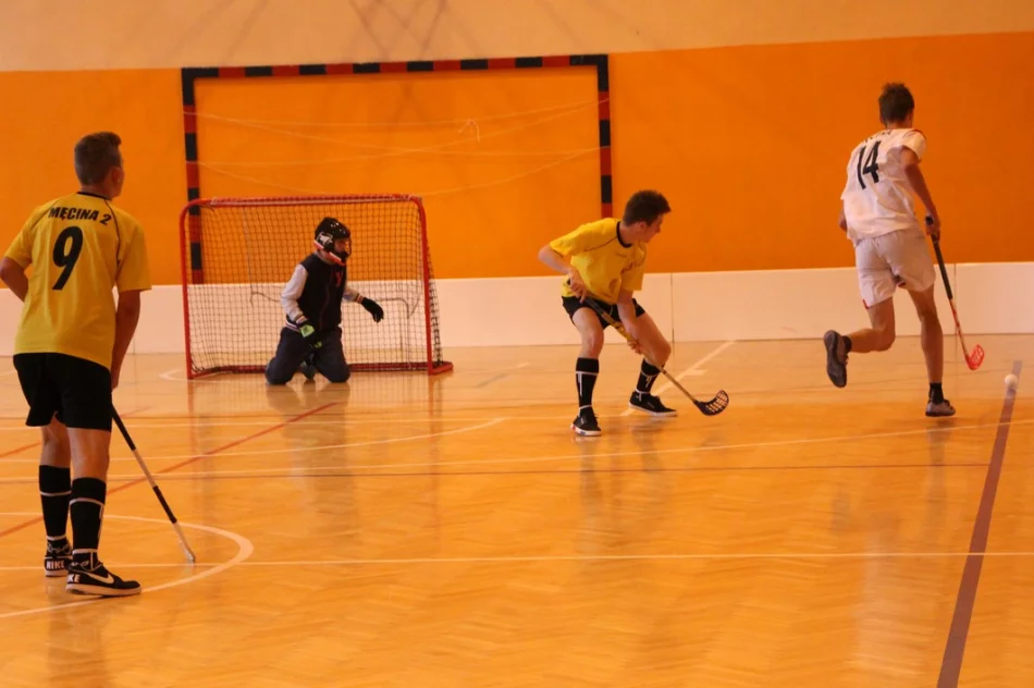 Mistrzostwa gminy Limanowa w unihokeju dziewcząt i chłopców - zdjęcie 14